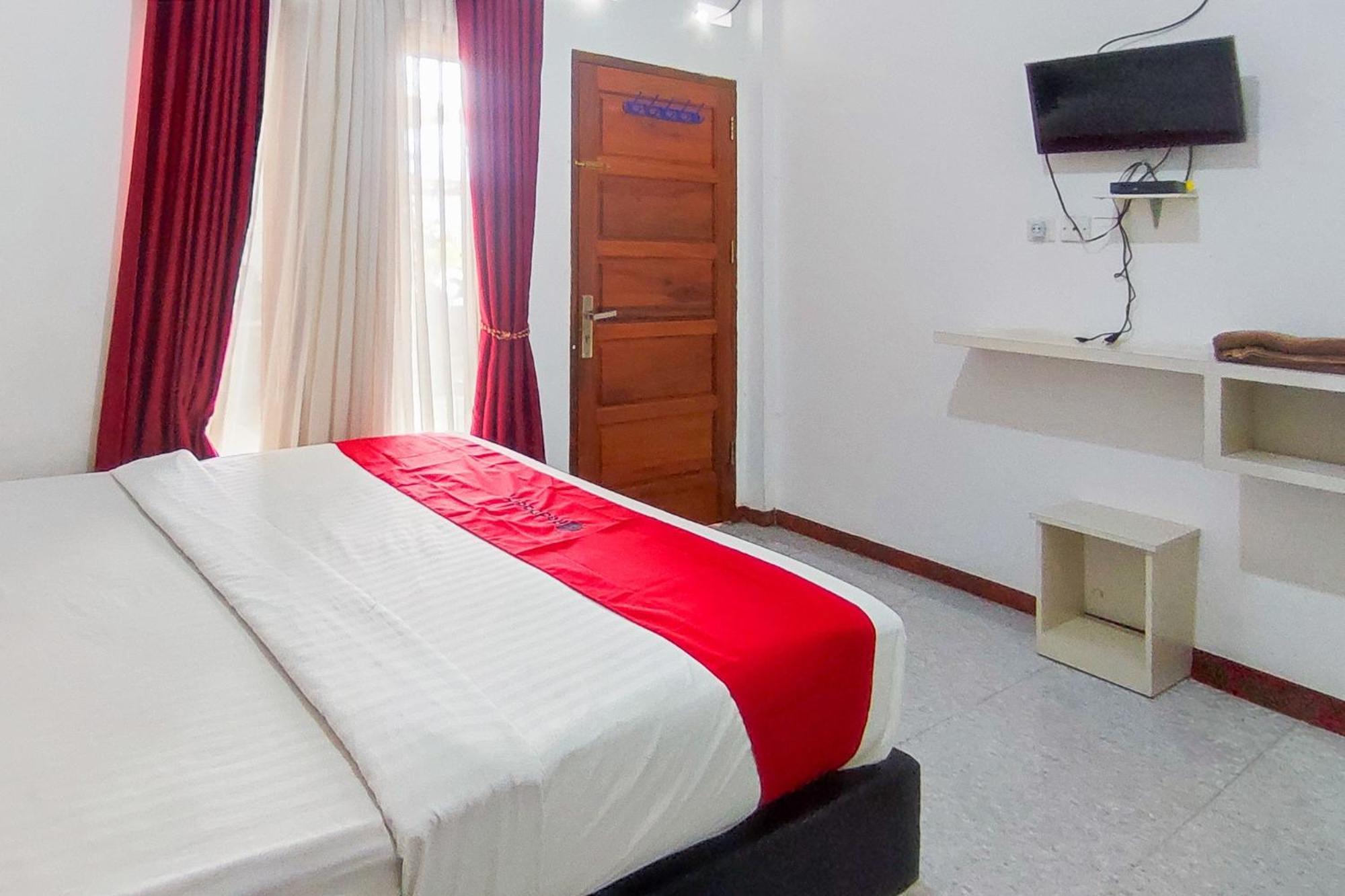 Reddoorz Syariah At Penginapan Eby Padang Exteriör bild