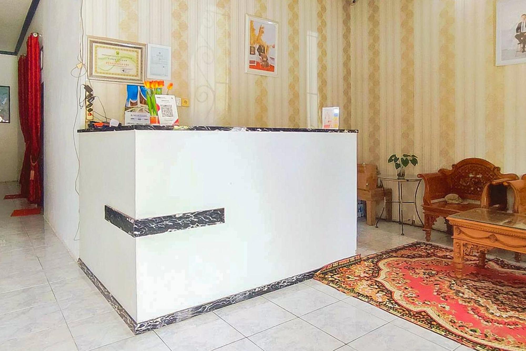 Reddoorz Syariah At Penginapan Eby Padang Exteriör bild