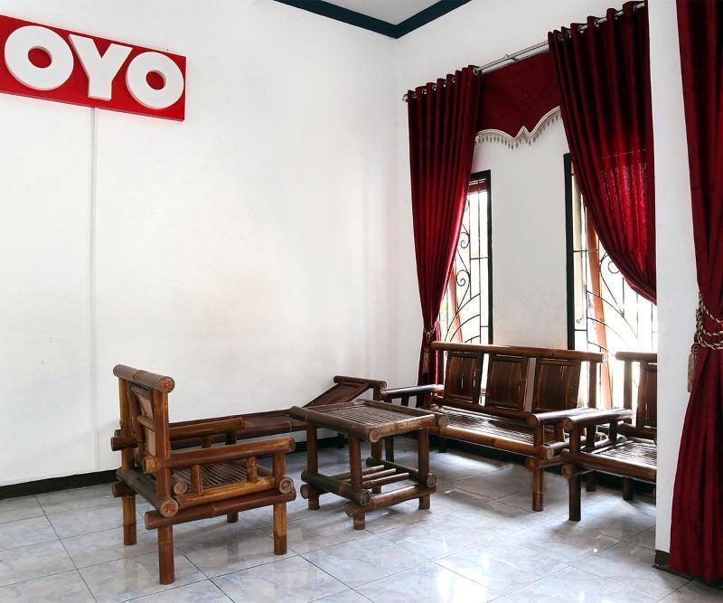 Reddoorz Syariah At Penginapan Eby Padang Exteriör bild