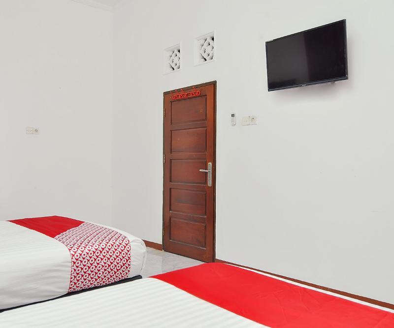 Reddoorz Syariah At Penginapan Eby Padang Exteriör bild
